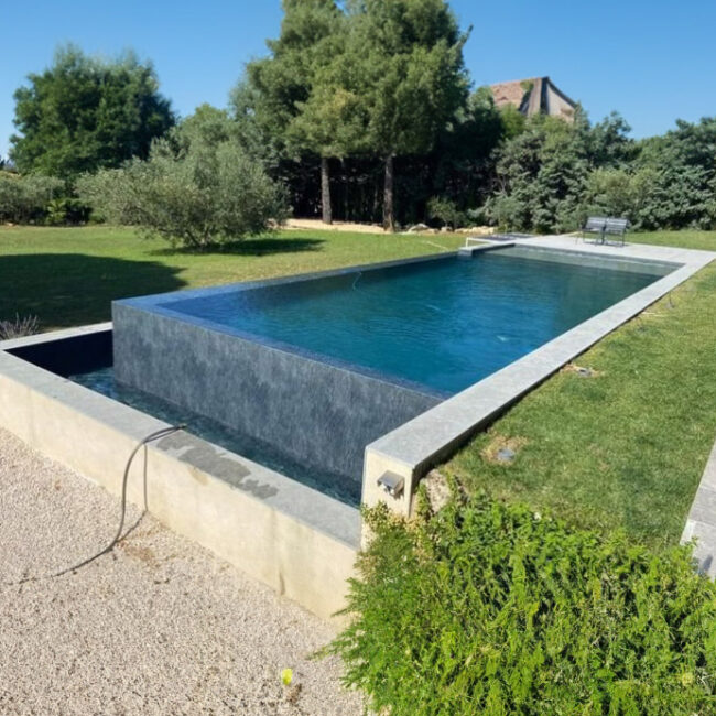 Piscina modular em Monobloco de Betão